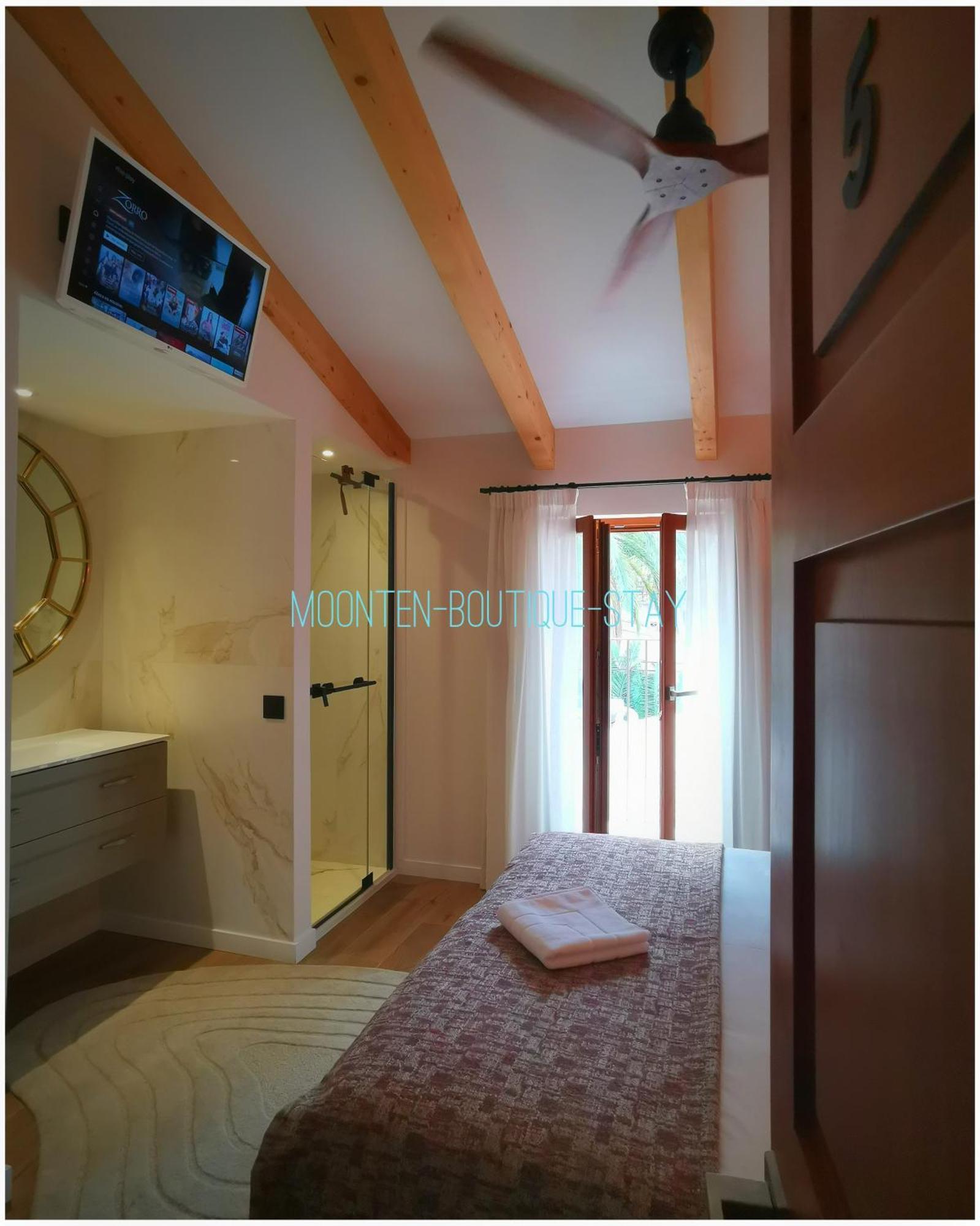 Moonten Boutique Stay Сольєр Екстер'єр фото